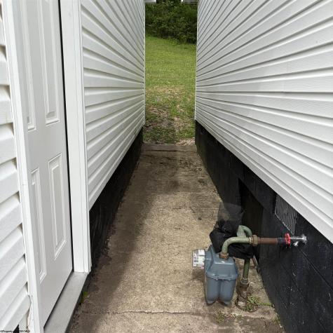 24 Seventh Street Hendricks WV 26271