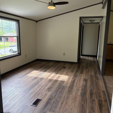 24 Seventh Street Hendricks WV 26271
