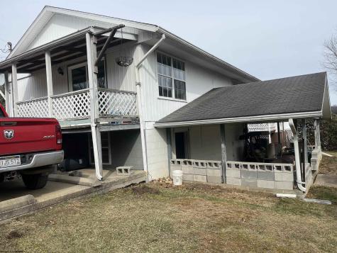 287 Rada Avenue Weston WV 26452