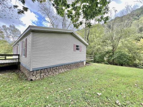 238 Main Street Burnsville WV 26335