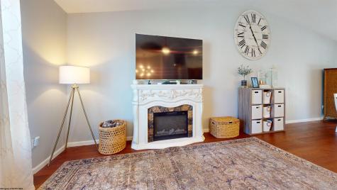 127 Landing Drive Morgantown WV 26508