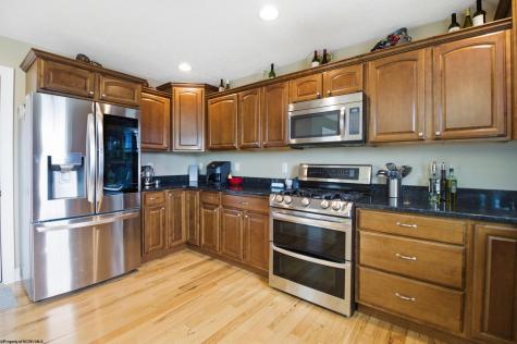 23 Amber Ridge Morgantown WV 26508