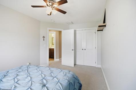 23 Amber Ridge Morgantown WV 26508