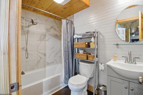 23 Amber Ridge Morgantown WV 26508