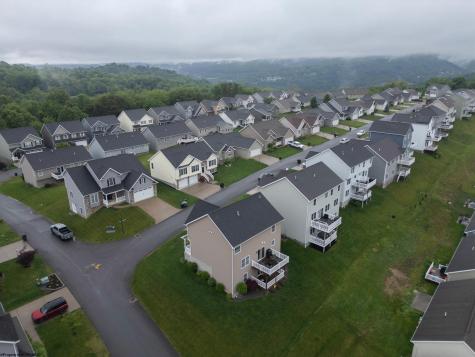 23 Amber Ridge Morgantown WV 26508