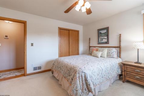 20 Meadow Lane Bridgeport WV 26330