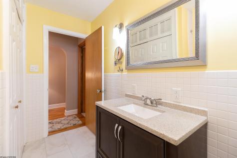 20 Meadow Lane Bridgeport WV 26330