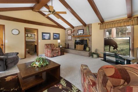 20 Meadow Lane Bridgeport WV 26330