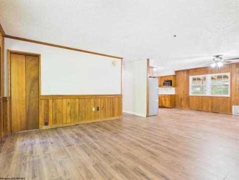 365 Shumaker Road Buckhannon WV 26201