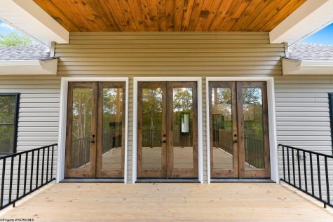 237 Meadow Ridge Drive Bruceton Mills WV 26525