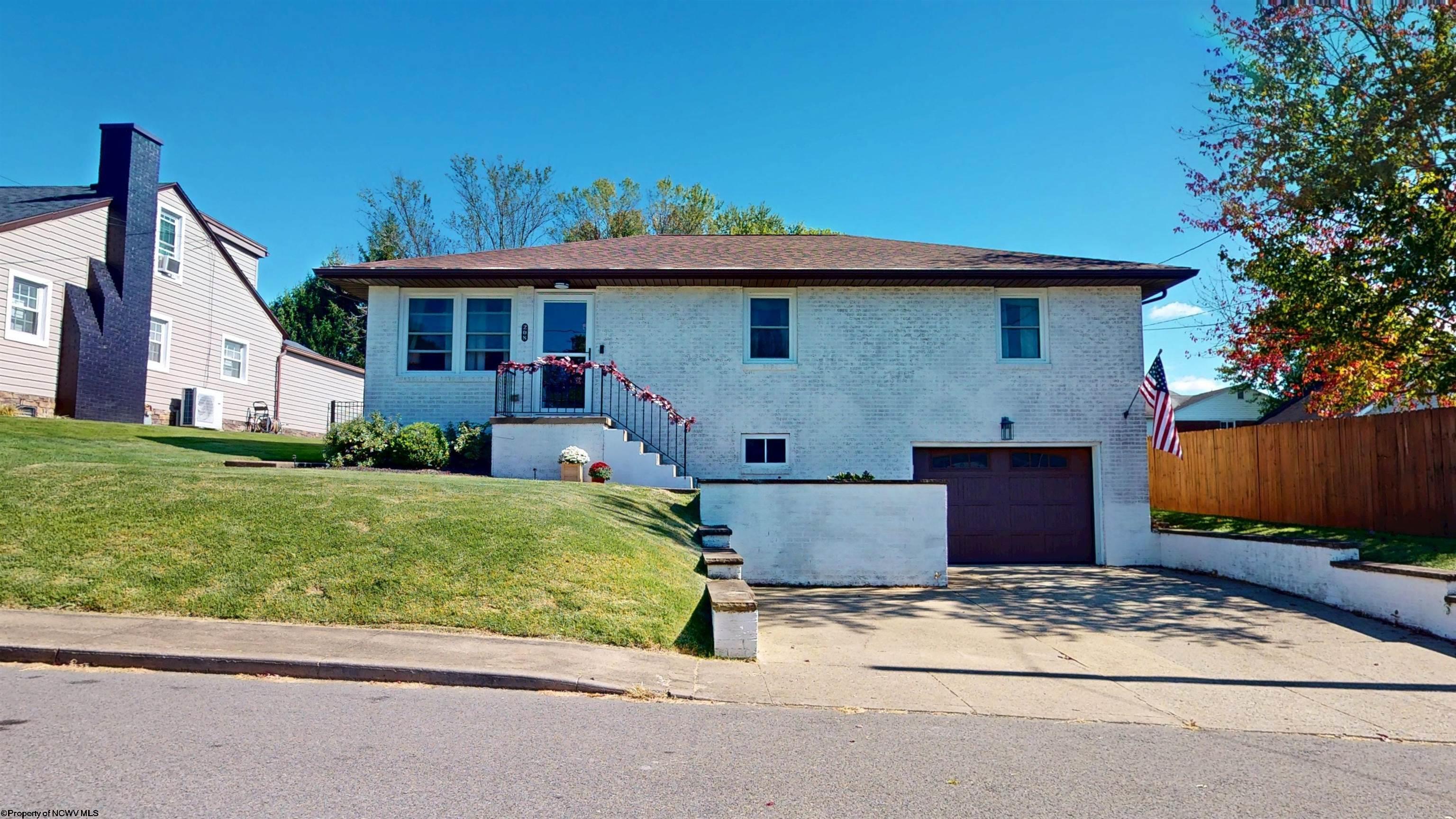 208 Pennsylvania Avenue Bridgeport WV 26330