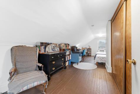 528 Hess Street Morgantown WV 26501