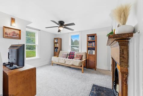 528 Hess Street Morgantown WV 26501
