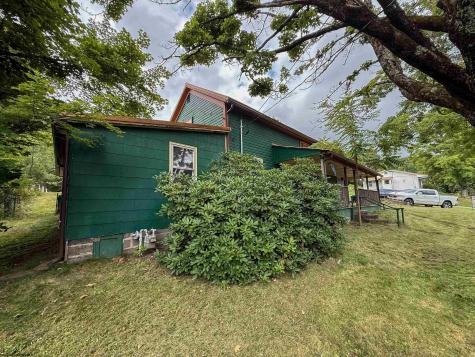 110 Seneca Road Elkins WV 26241