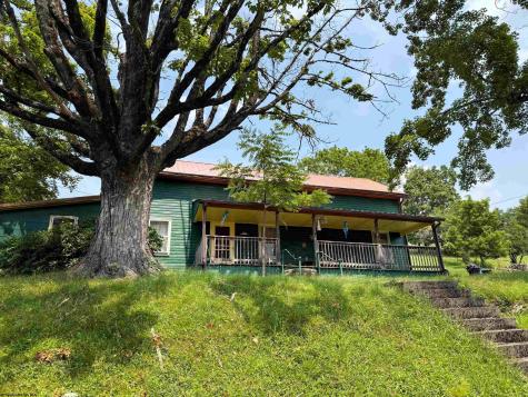110 Seneca Road Elkins WV 26241