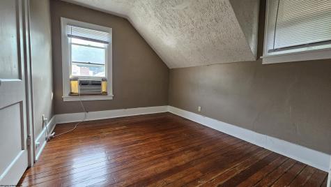 774 Garrison Avenue Morgantown WV 26505