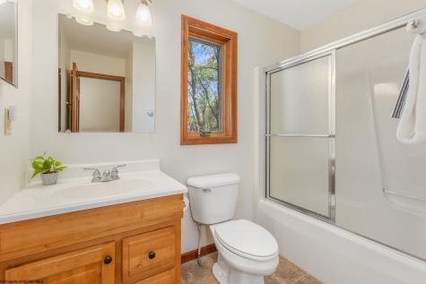 15 S Fern Court Terra Alta WV 26764