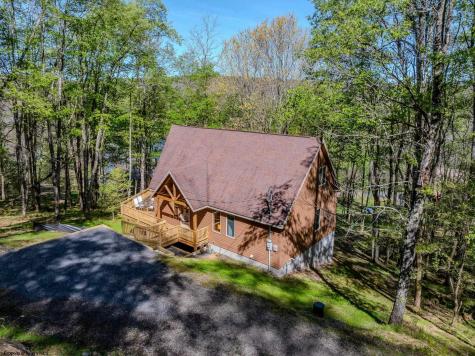 15 S Fern Court Terra Alta WV 26764