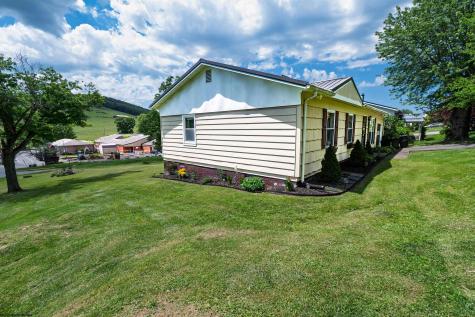 125 Apolla Drive Morgantown WV 26505