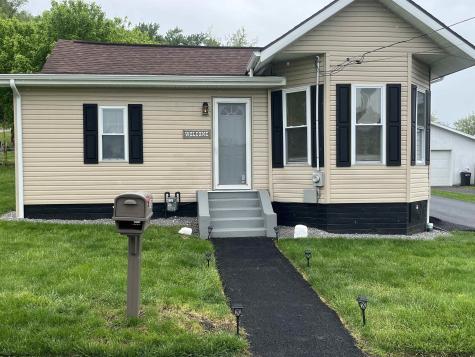 62 Oak Street Weston WV 26452
