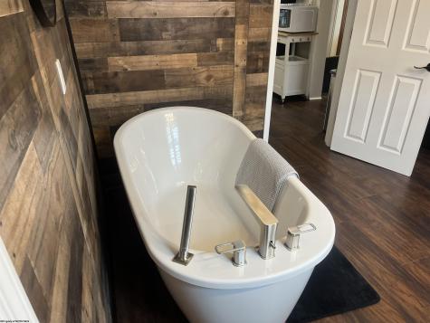 62 Oak Street Weston WV 26452