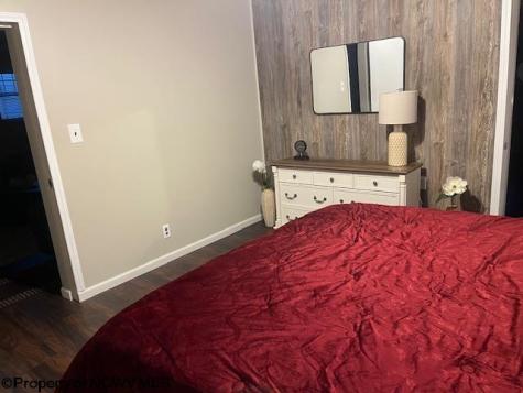 62 Oak Street Weston WV 26452