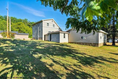 82 Robinwood Drive Mount Clare WV 26408