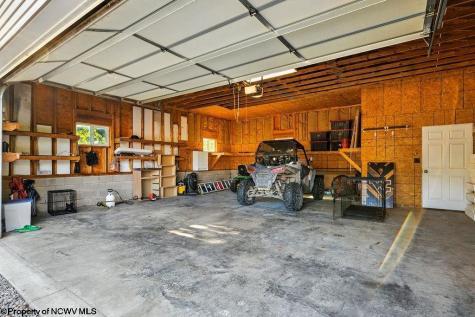 82 Robinwood Drive Mount Clare WV 26408