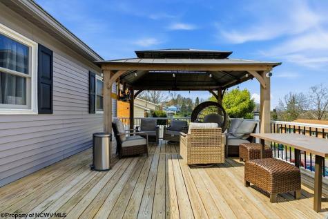 916 Cottonwood Court Morgantown WV 26505