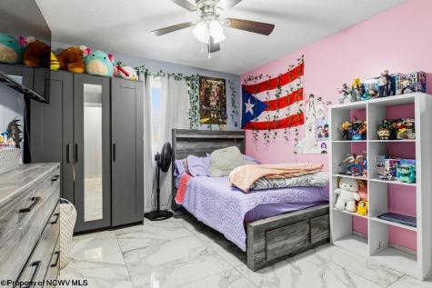 916 Cottonwood Court Morgantown WV 26505