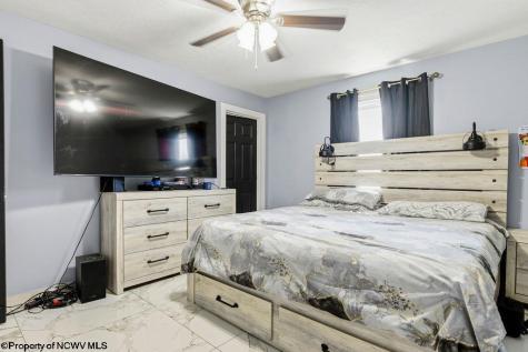 916 Cottonwood Court Morgantown WV 26505