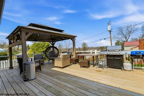 916 Cottonwood Court Morgantown WV 26505