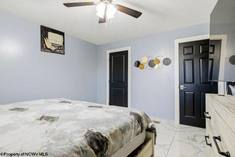 916 Cottonwood Court Morgantown WV 26505