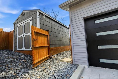 916 Cottonwood Court Morgantown WV 26505