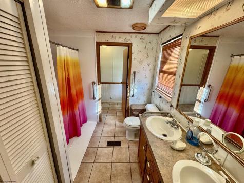 56 Doddridge Street Fairmont WV 26554