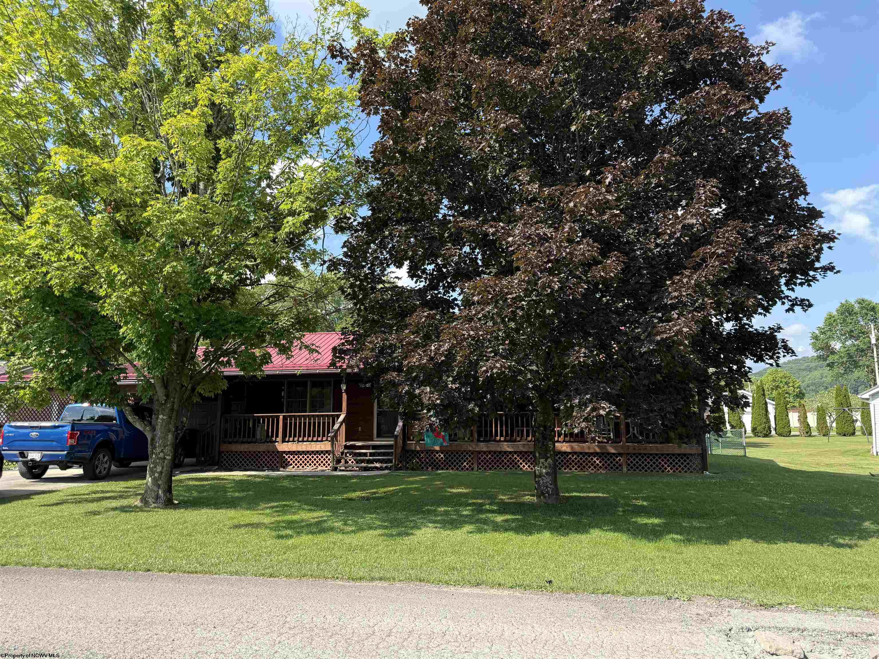 26 Macintosh Loop Elkins WV 26241