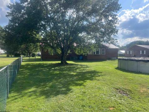 26 Macintosh Loop Elkins WV 26241