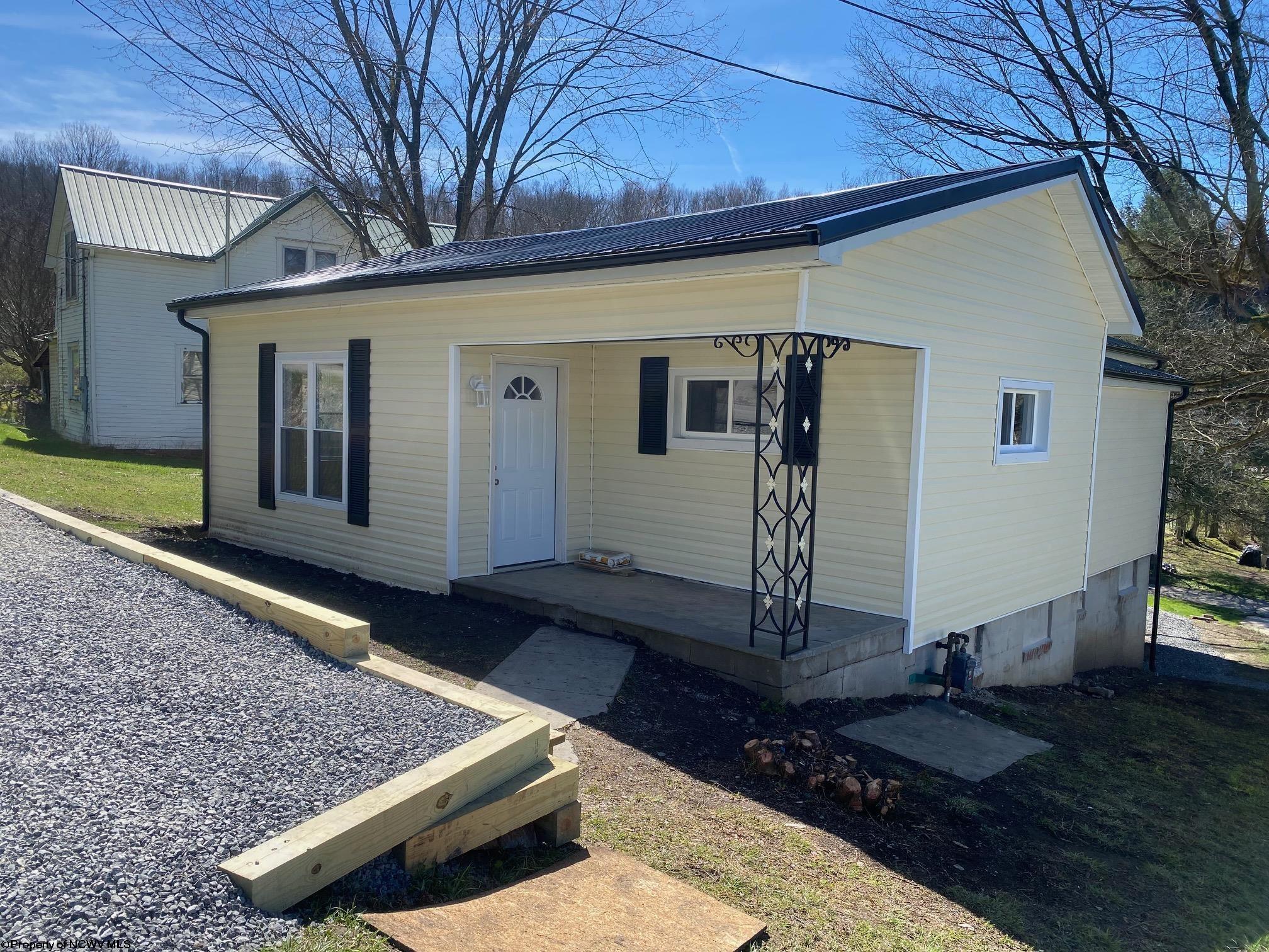 96 Jackson Street Junior WV 26275