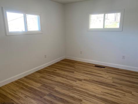 96 Jackson Street Junior WV 26275