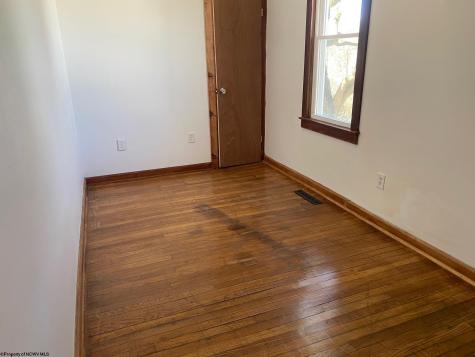 96 Jackson Street Junior WV 26275