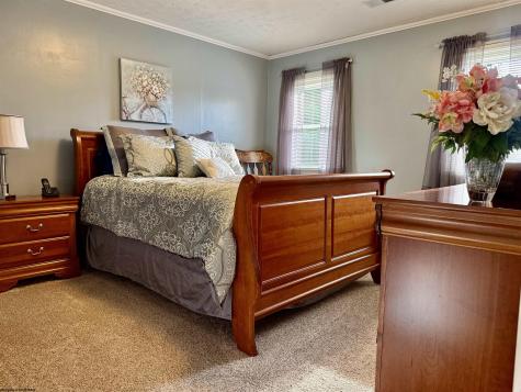 390 Herald Drive Fairmont WV 26554