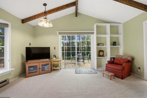 908 Cottonwood Street Morgantown WV 26505