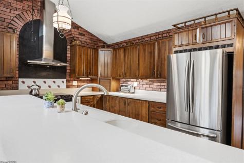 908 Cottonwood Street Morgantown WV 26505