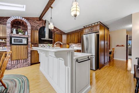 908 Cottonwood Street Morgantown WV 26505