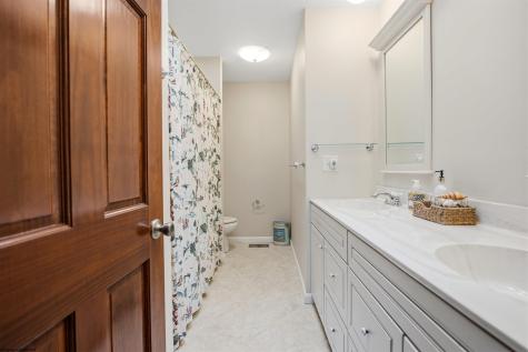 908 Cottonwood Street Morgantown WV 26505