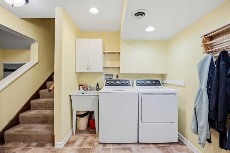 908 Cottonwood Street Morgantown WV 26505
