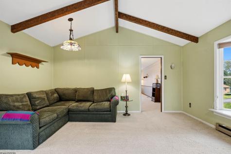 908 Cottonwood Street Morgantown WV 26505