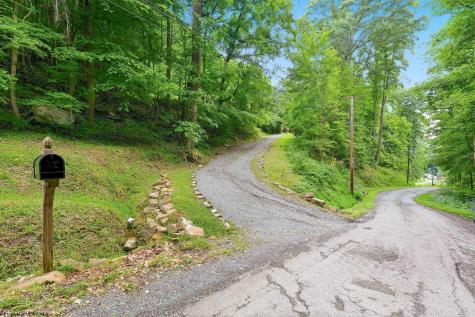 552 Beulah Road Morgantown WV 26508