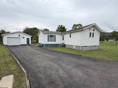 42 Gate Lane Elkins WV 26241