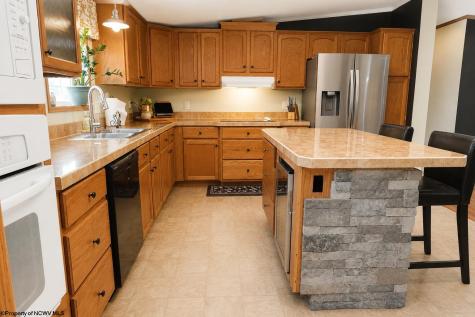 2567 Rohr Road Masontown WV 26542